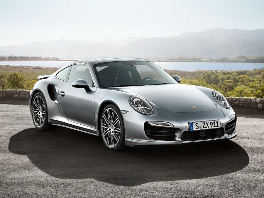  Porsche 911 Turbo 2013 года  (фото 19 из 21)